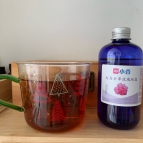 玫瑰纯露养肝是极好的每天1000ml 的水里面＋30ml玫瑰纯露饮用